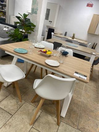 Mesa Comedor Extensible + 4 Sillas