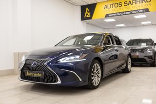 Lexus ES 2021