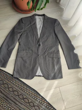 Traje marca Formula Joven