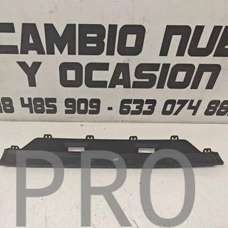 MOLDURA PARACHOQUE DELANTERO CENTRAL PEUGEOT 406