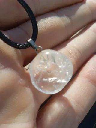 Collar Cuarzo de Montaña con Cordón