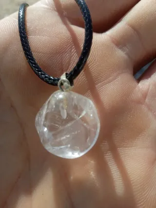 Collar Cuarzo de Montaña con Cordón