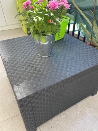 Divani e tavolo per terrazza e balconi