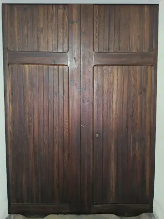 Puertas de madera maciza