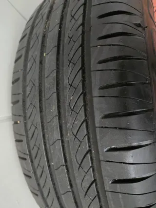 Neumaticos con llantas