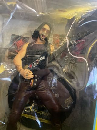 Figura cyberpunk 2077 Johnny Sylverhand precintada