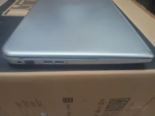 Portátil Toshiba Satellite Intel Core i7