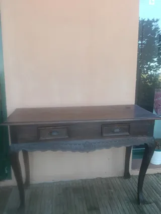 Cómoda de madera maciza vintage