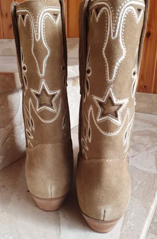 Botines pile Guess Marrones