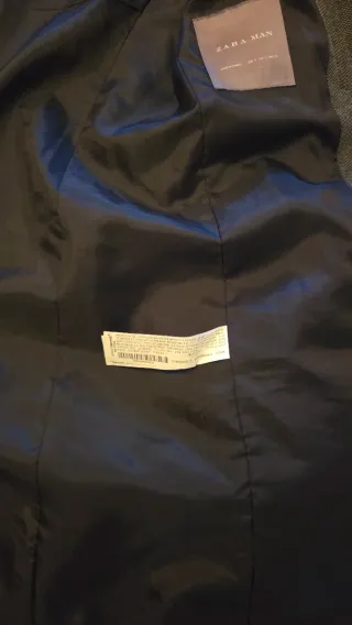 Sobretudo cinzento da Zara