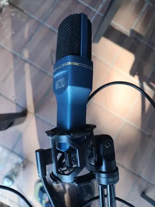 PC Gaming MSI + Pantalla AOC y micro de regalo