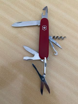 Navaja multifuncion Victorinox climber roja