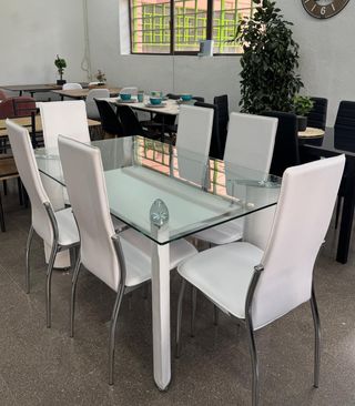 CHOLLO ! nueva mesa +6 sillas barata