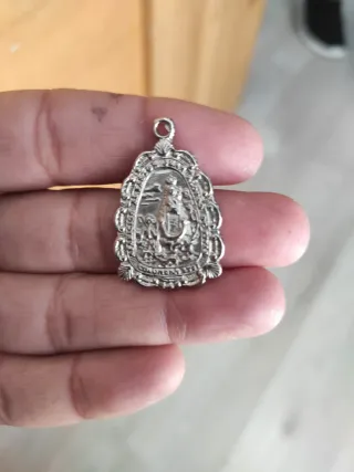 Medalla Virgen de Colomera Plata