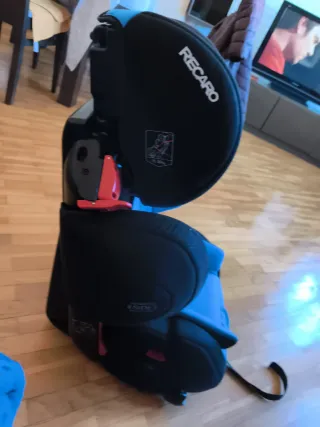 Silla de auto RECARO azul, solo venta en persona