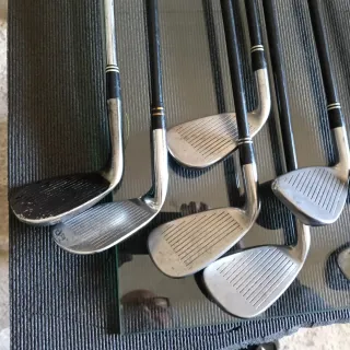 Palos de Golf Cleveland