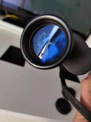 Prismáticos Nikon Zoom 8-16x40