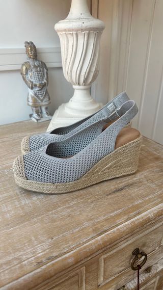 Cuñas Buonarotti Beige y Plata