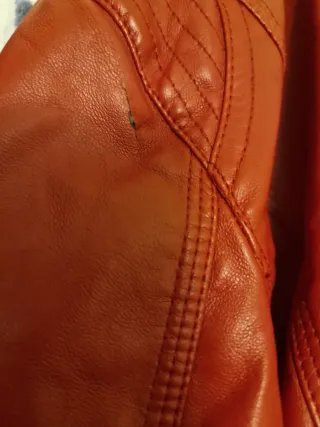 Chaqueta polipiel roja