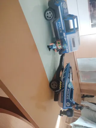 Coche policía, lancha y muñeco Playmobil