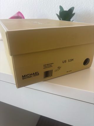 Sandalias Michael Kors Negras Hebilla