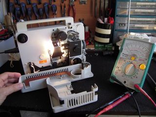 Proyector Eumig Mark 605D 8mm + Super8 FUNCIONANDO