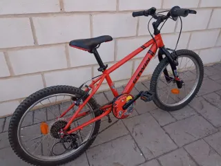 Bicicleta Infantil Btwin Roja