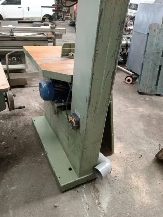 Maquinaria de carpintería variada