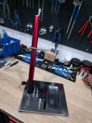 Centrador feedback sports Pro truing stand