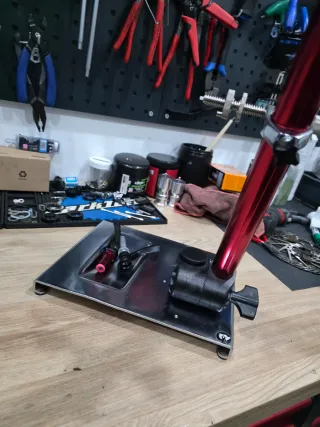 Centrador feedback sports Pro truing stand