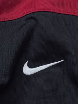 Chaqueta Nike Roja Y Negra Cremallera Y2K