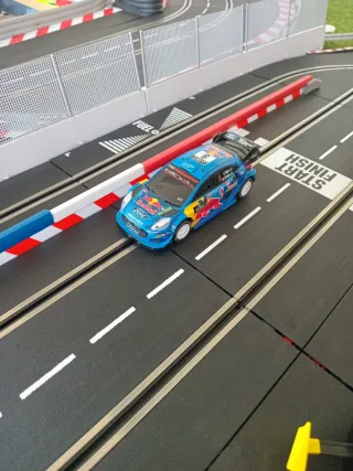 Coche Scalextric Ford Fiesta Rally