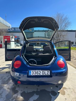 Volkswagen Beetle 2005