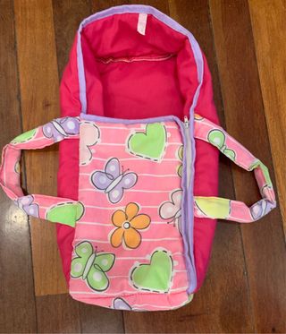 Carrito de juguete con capazo incluido