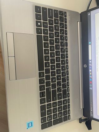 HP 250 G9 Notebook PC 15.6 Plata