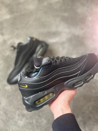 Nike Air Max x Corteiz Preto Dourado