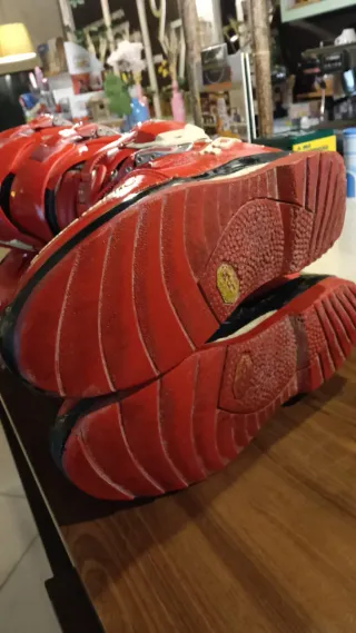 Botas TCX Competizione N°45 Vermelhas