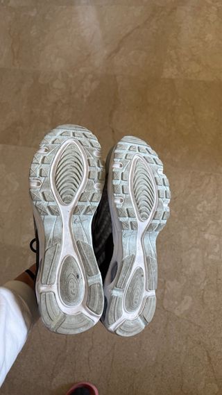 Zapatillas Nike Air Max Tavas grises y negras