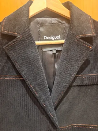 Abrigo pana Desigual negro