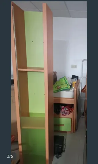 Dormitorio juvenil madera y plástico