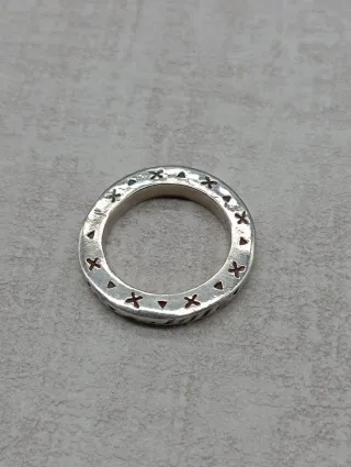 Anillo de plata de ley tribal