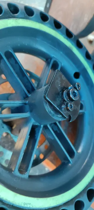 Ruedas Macizas Patinete Eléctrico