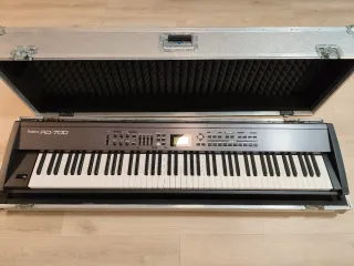 Roland RD-700 Piano Digital Escenario