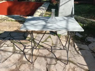 Mesa de jardín mármol y metal