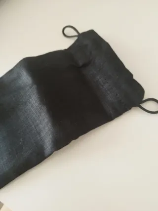 Sacchetta porta occhiali Chanel nera