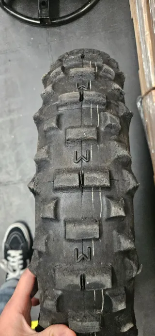 Pneu Michelin Xtrem 140/80 R18