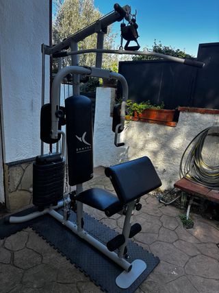 Multiestacion de pesas y musculación