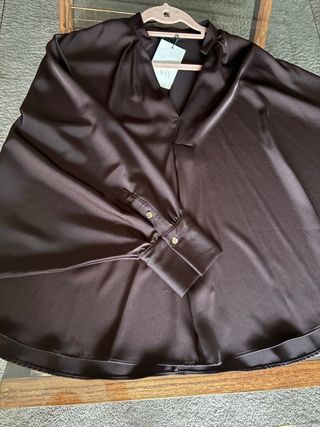 Blusa capa marrón talla única