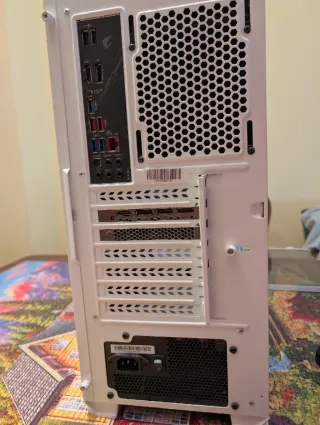 PC Gaming Ryzen 5 5600X RTX 3060 32GB RAM