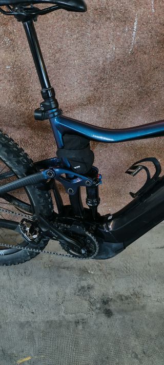 Bicicleta eléctrica Giant Trance E+2 del año 2020.